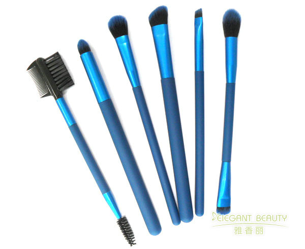 这样清洗草莓视频APP官网能让草莓视频APP官网更耐用