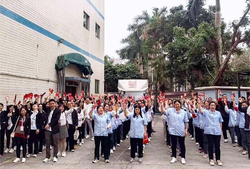 龙行龘龘，前程朤朤丨草莓视频污版下载化妆用品（深圳）有限公司龙运当头，开工大吉！