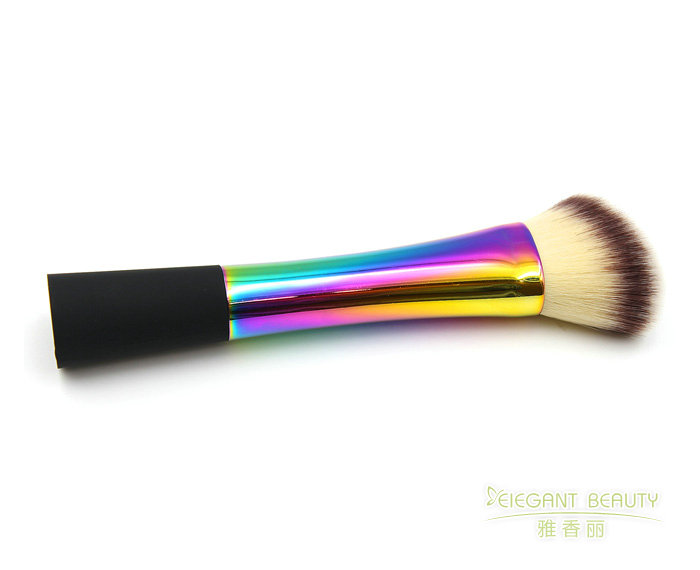 匠心独运，这款草莓视频APP官网套装让美妆更精致