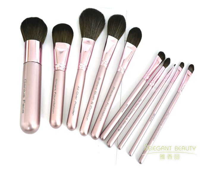 定制成套草莓视频APP官网时，有哪些个性化选项可供客户选择？