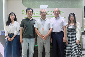 共建美好社会丨慈善与发展同行，爱心与责任并肩，鹏湾公益走访理事企业深圳市草莓视频污版下载集团